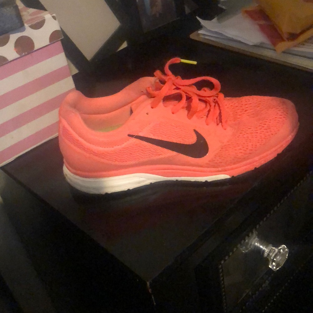 Running shoes
